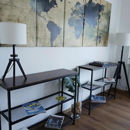 Residenza Dei Poeti - Roomy And Modern Flat 巴勒莫 外观 照片