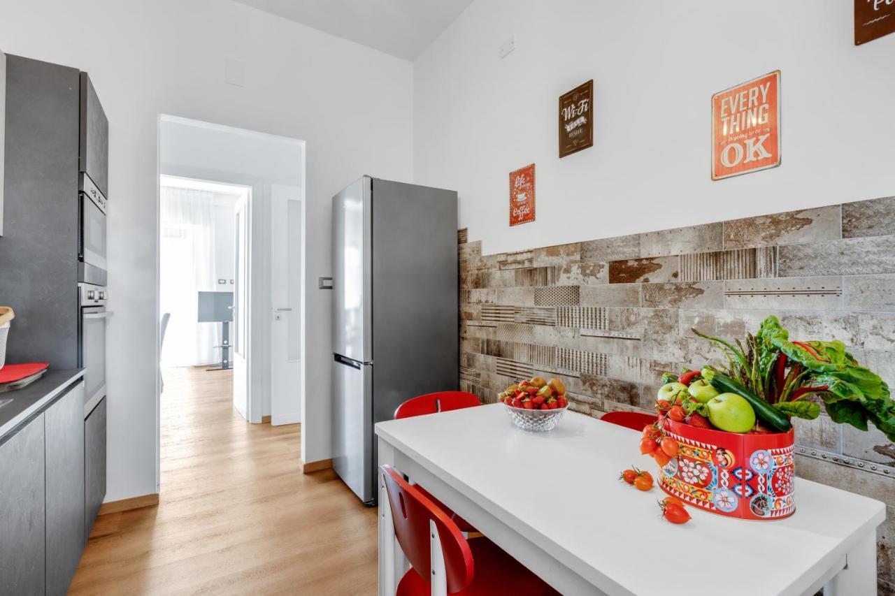 Residenza Dei Poeti - Roomy And Modern Flat 巴勒莫 外观 照片