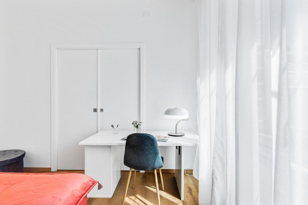 Residenza Dei Poeti - Roomy And Modern Flat 巴勒莫 外观 照片